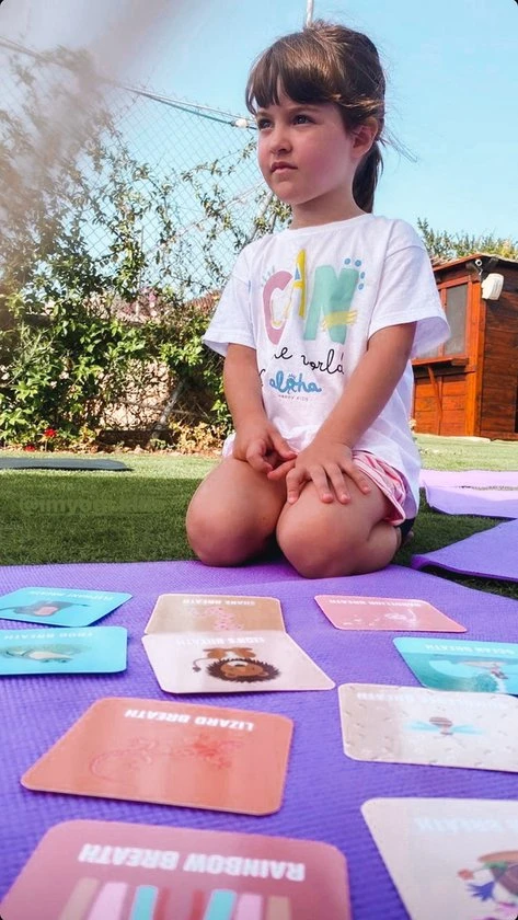 IMYOGI Calming Breathing Cards - Yoga Kaarten Voor Kinderen - Kinderyoga Kaarten - Kindercadeautje Voor Kinderen - Kindercadeautje - Yoga Accessoires - Yoga Boek - Kaartspel - Kids Yoga Cards - Afbeelding 6