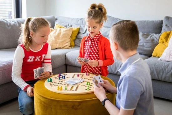 BS Toys 3-in-1 Bordspel - Keezenspel, Ganzenbord En Ludo - Speelgoed Vanaf 6 Jaar - 2 Tot 6 Spelers - Afbeelding 5