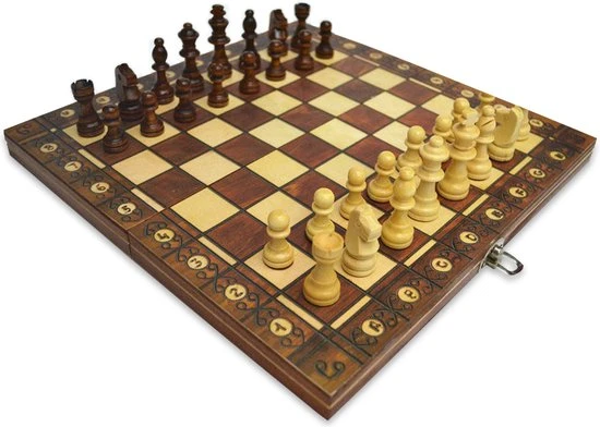 Merkloos Schaakbord | Dambord | Backgammon | 39 X 39 Cm | Schaakspel | Schaakset | Schaken | Dammen | Met Schaakstukken | 3-in-1 Bordspel | Magnetisch | Chess | Hout | Opklapbaar - Afbeelding 8