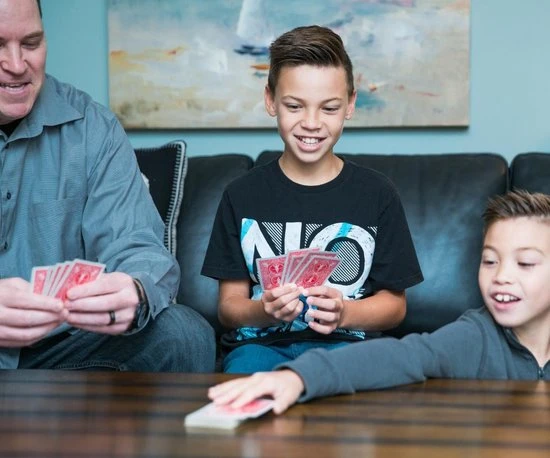 CardGames101 Card Games For Travelers - Engels Boek En Speelkaarten - Reisspellen - Kaartspellen - Reizigerseditie - Educatieve Spellen - Kaartspellen Voor Volwassenen - Afbeelding 13